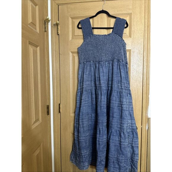 Soft Surroundings Chambray Smocked Tiered Maxi Dress Women’s Petite XL Blue - Picture 9 of 11